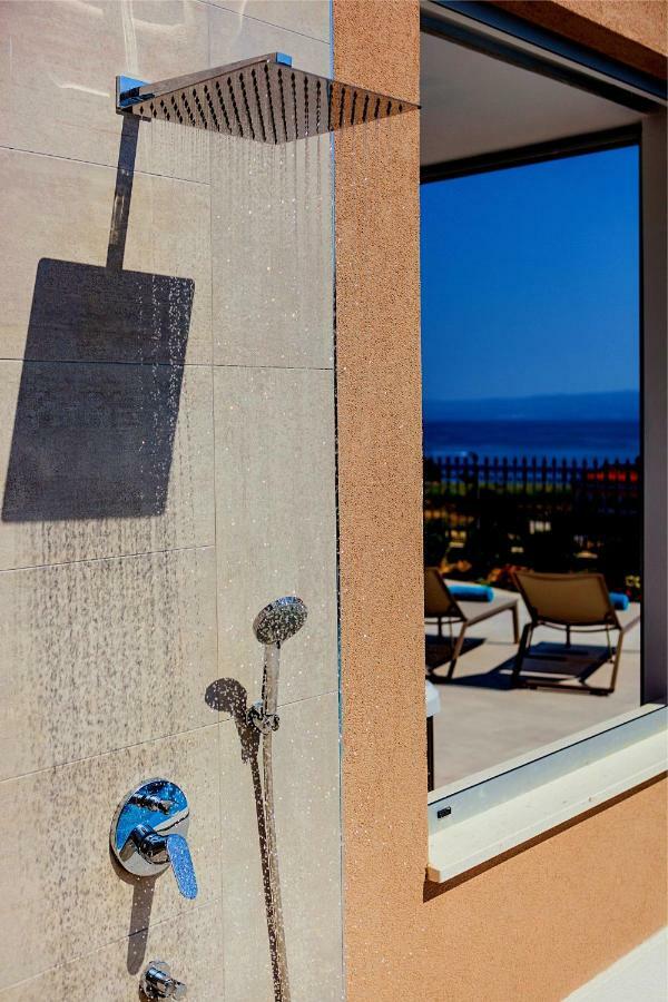 Villa Sea Breeze Split Eksteriør billede